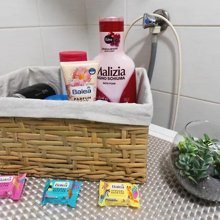 Enna - New And Cosy With Private Parking *