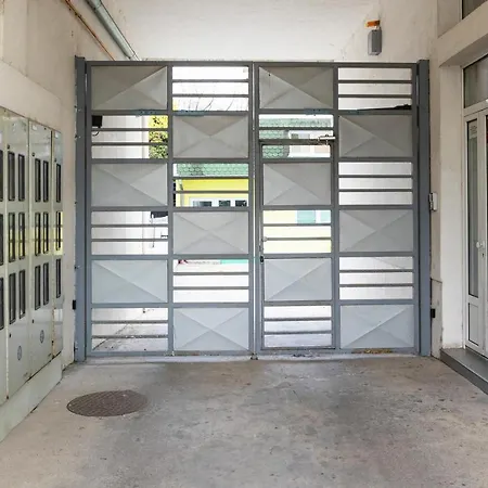 Enna - New And Cosy With Private Parking * Nowy Sad