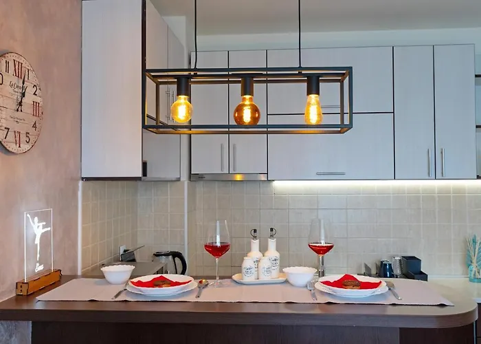 Apartamento Enna - New And Cosy With Private Parking Novi Sad